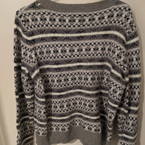 3/$30 JCrew Winter Sweater - Picture 2 of 6